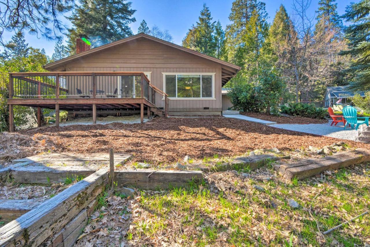 Sherwood Forest Cabin With Deck And Fire Pit! Twain Harte Экстерьер фото